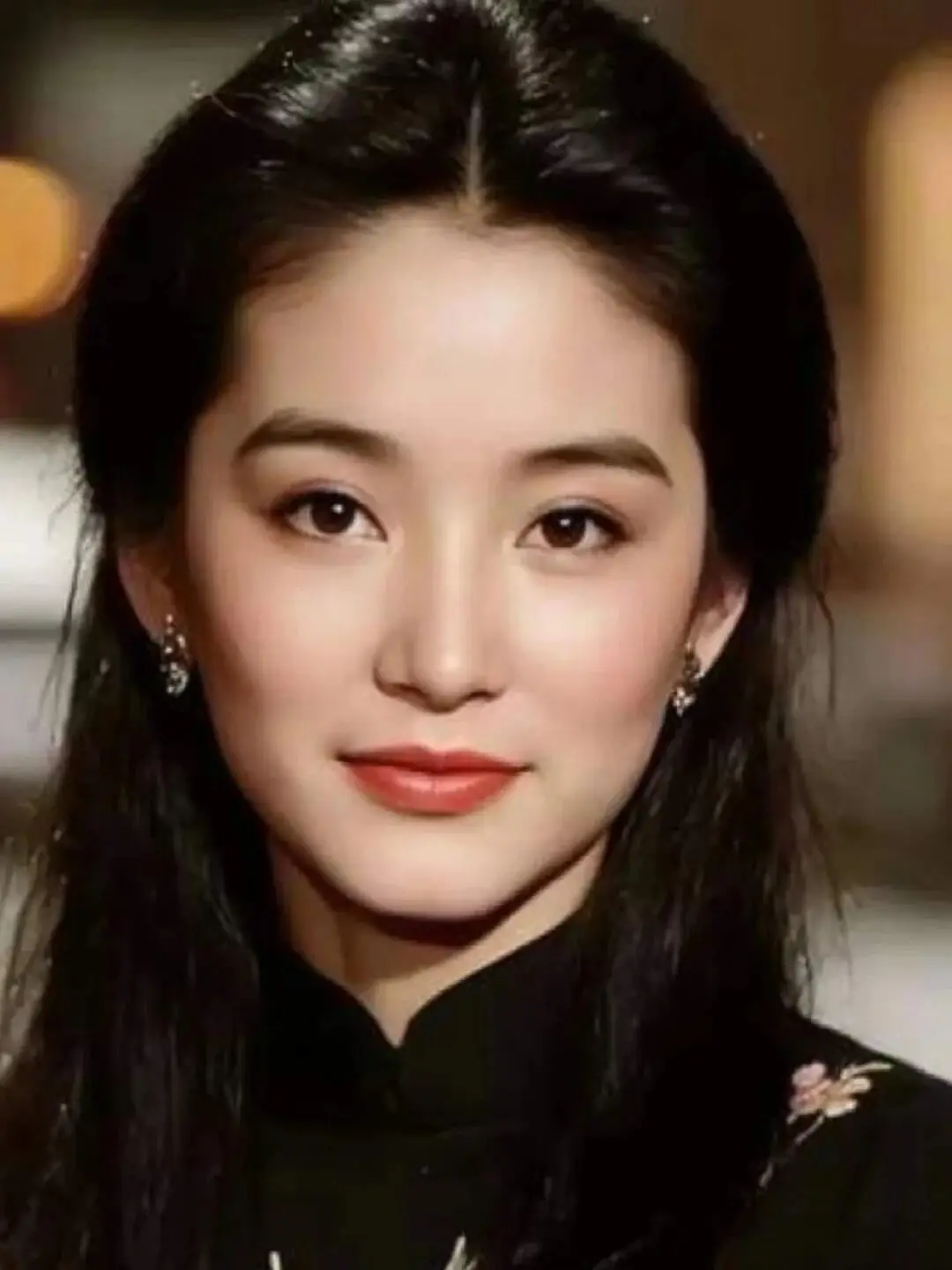 内娱第一美人 林青霞 王祖贤 李嘉欣 关之琳 张曼玉 周慧敏 陈红 刘亦菲_与林青霞齐名的女明星