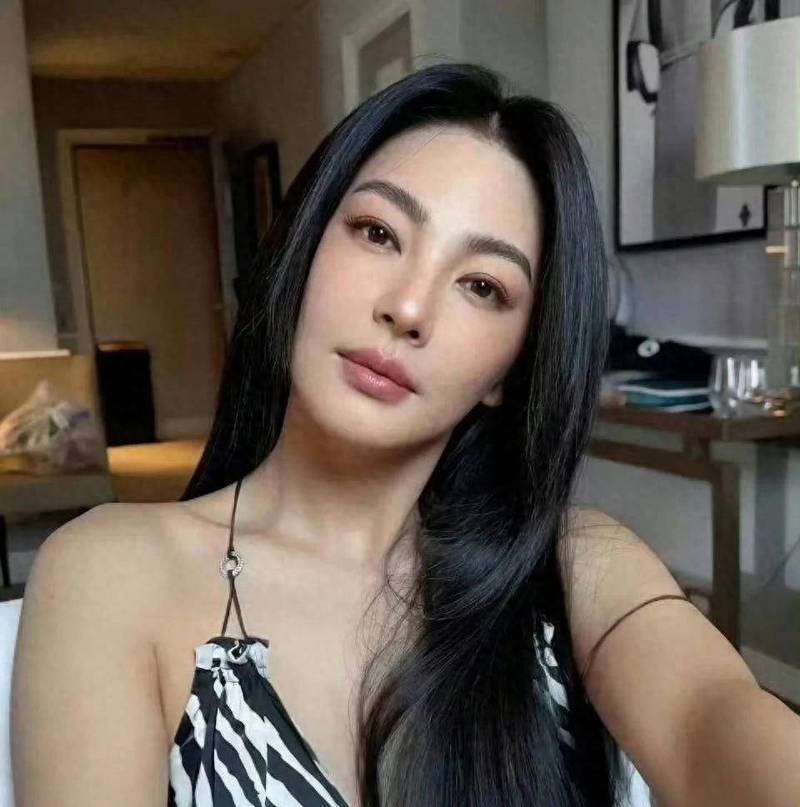 美腿娱乐圈_娱乐圈美腿排名前十_娱乐圈最美腿