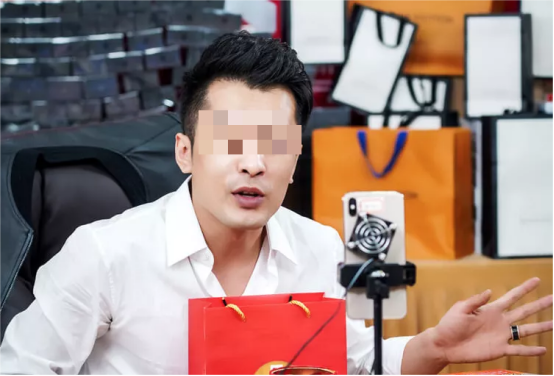 2023年度十大翻车网红_李佳琦翻车事件_黑料最多的网红,