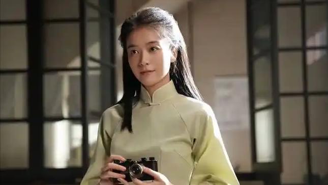 杨幂没分寸感行为_娱乐圈没有分寸感明星_娱乐圈吻戏图片